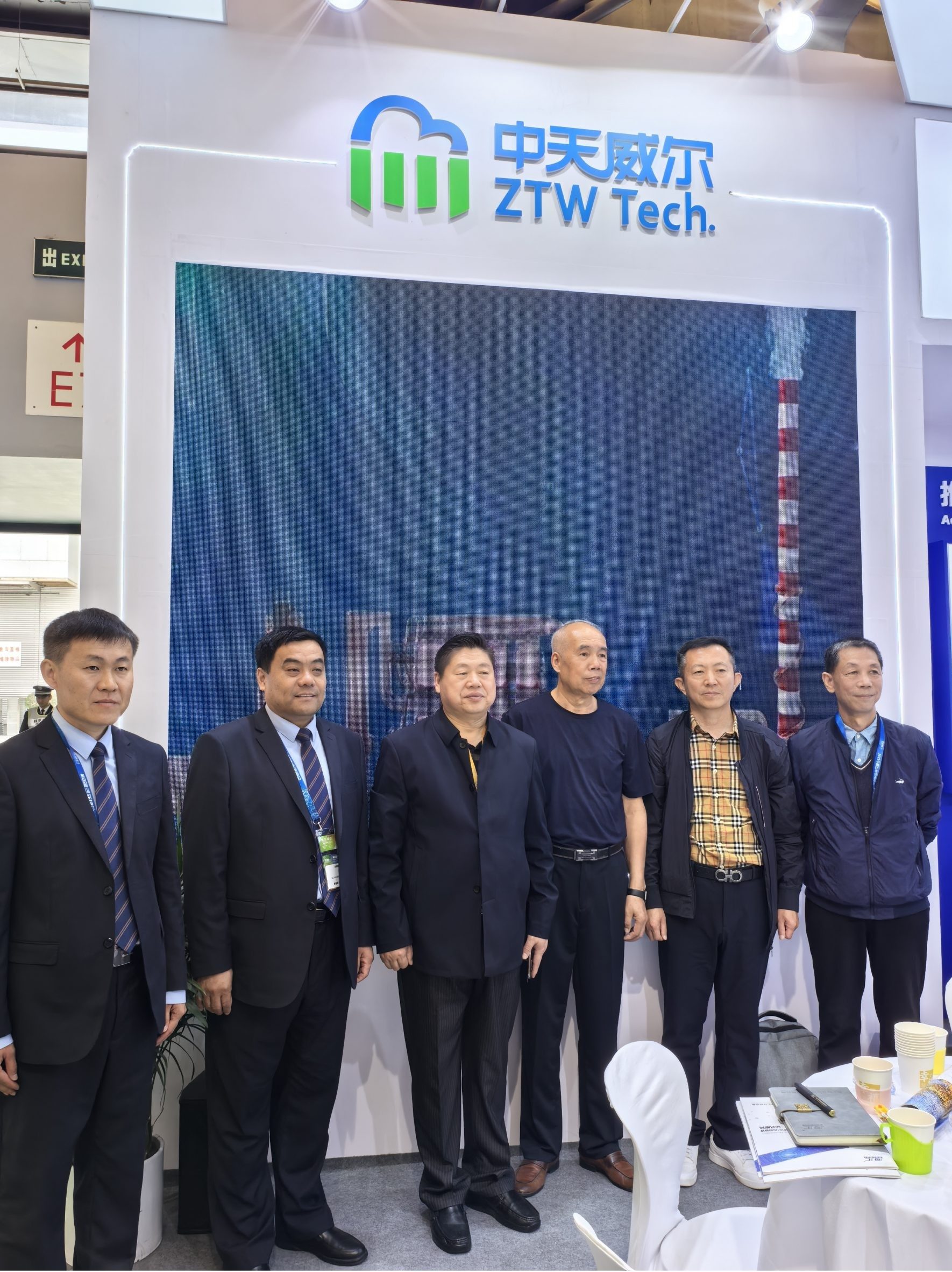 中天威爾耐高溫脫硫脫硝除塵陶瓷纖維催化濾管閃耀第26屆中國環博會插圖5陶瓷催化濾管,陶瓷纖維濾管,玻璃窯爐,陶瓷一體化,塵硝一體化 中天威爾耐高溫脫硫脫硝除塵陶瓷纖維催化濾管閃耀第26屆中國環博會插圖5陶瓷催化濾管,陶瓷纖維濾管,玻璃窯爐,陶瓷一體化,塵硝一體化